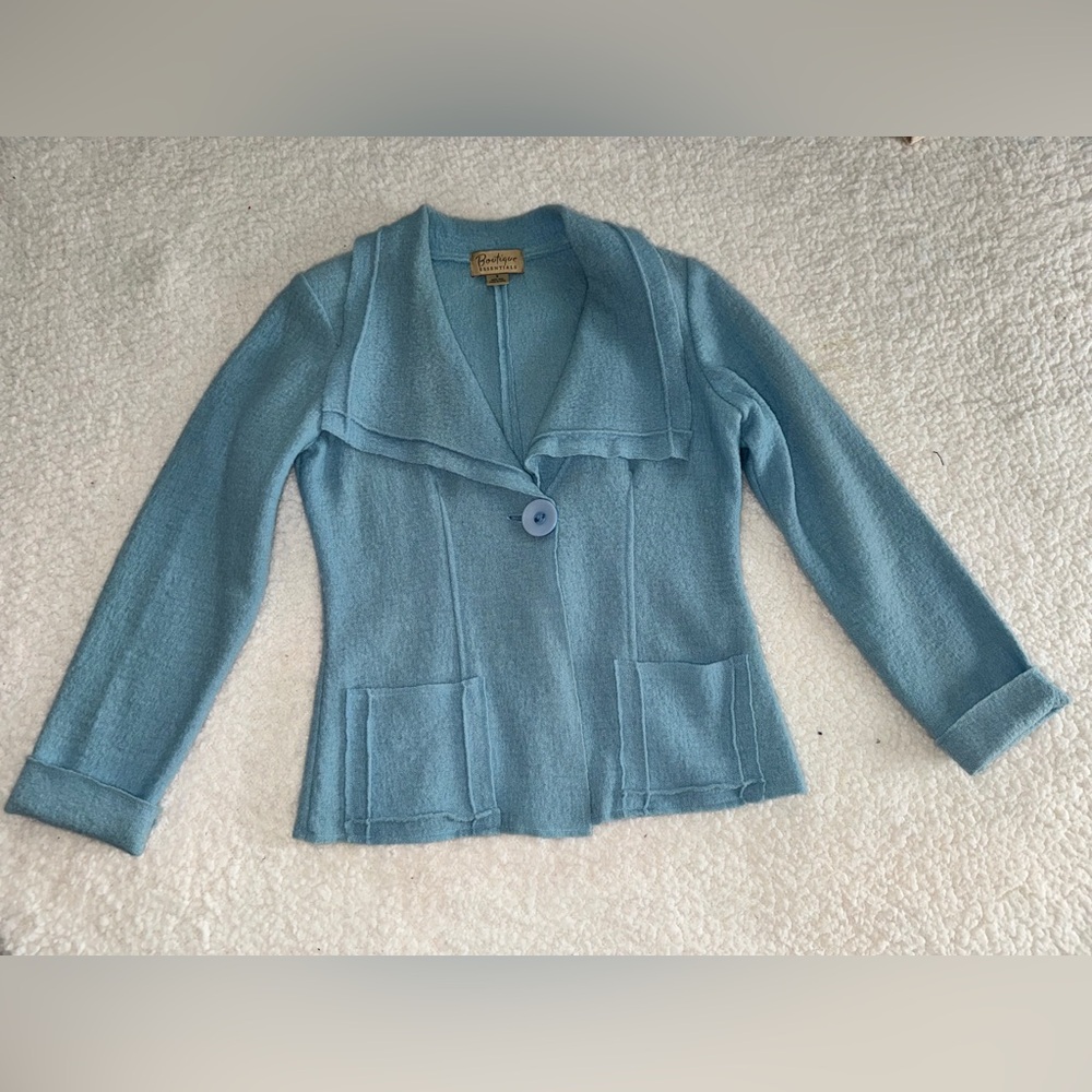 Boutique Light Blue Buttoned Cardigan 100% Wool Size Small‎ capsule wardrobe